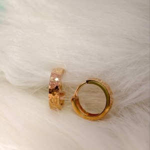 18K金玫瑰金鱗紋耳圈耳環